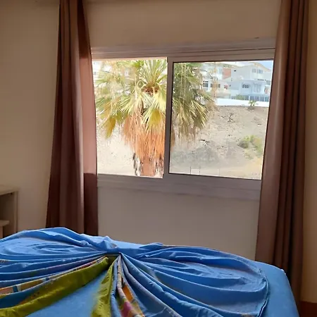 La Margarita Canarias - Cocina Y Bano Compartidos Con El Propietario- Costa Adeje (Tenerife)